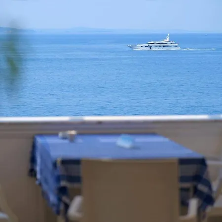 Erdano Hotel 3*