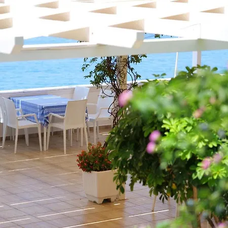 Erdano Hotel Sarande